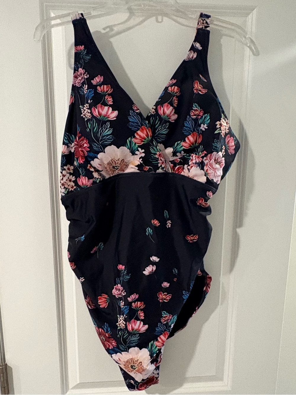 BloomChic Navy Floral V-Neck One-Piece Swimsuit 18-20 NWT